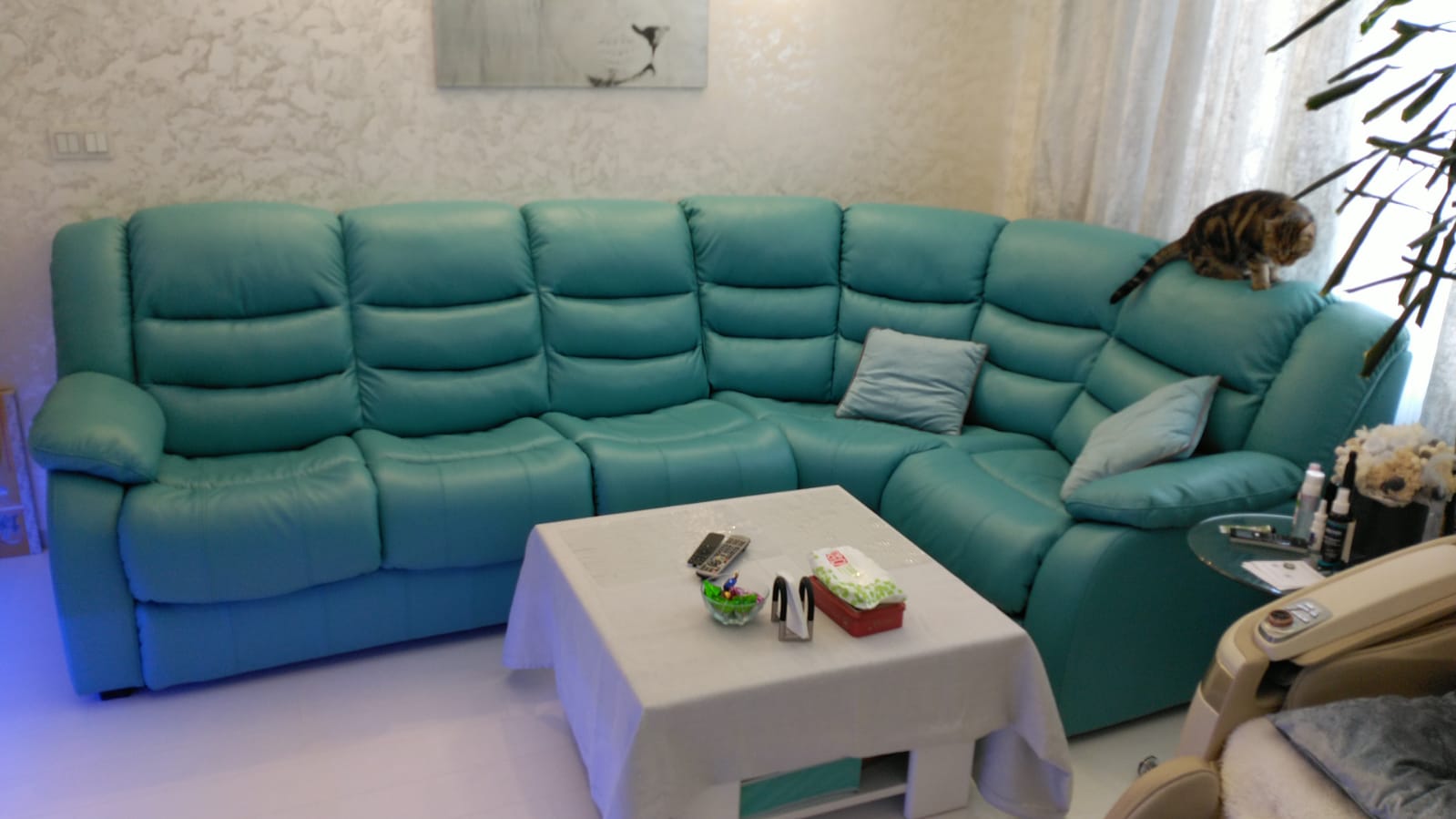 Перетяжка дивана на дому. Чеховская