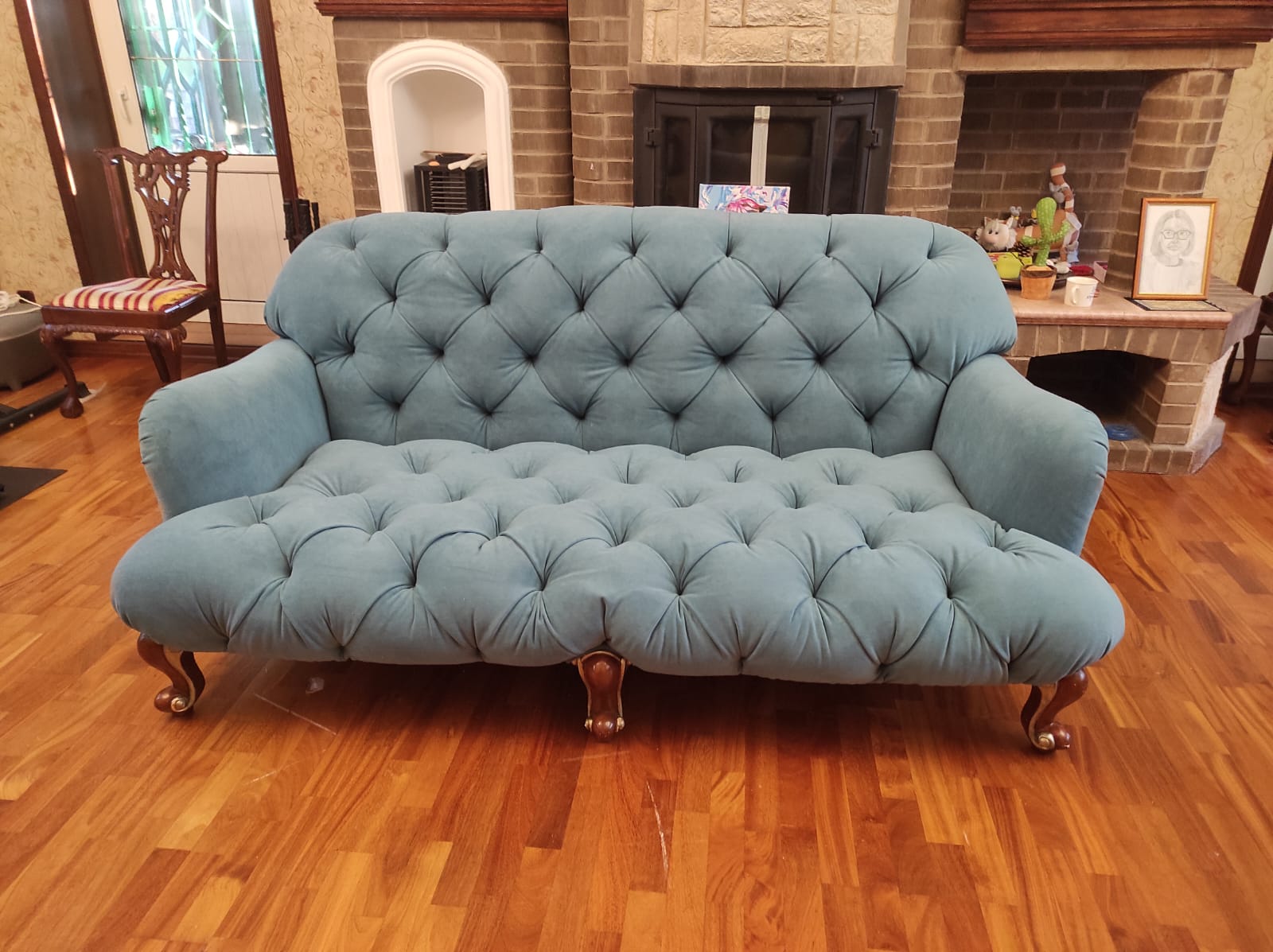 Обивка дивана. Чеховская